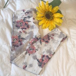 American eagle stretch floral jeaggings